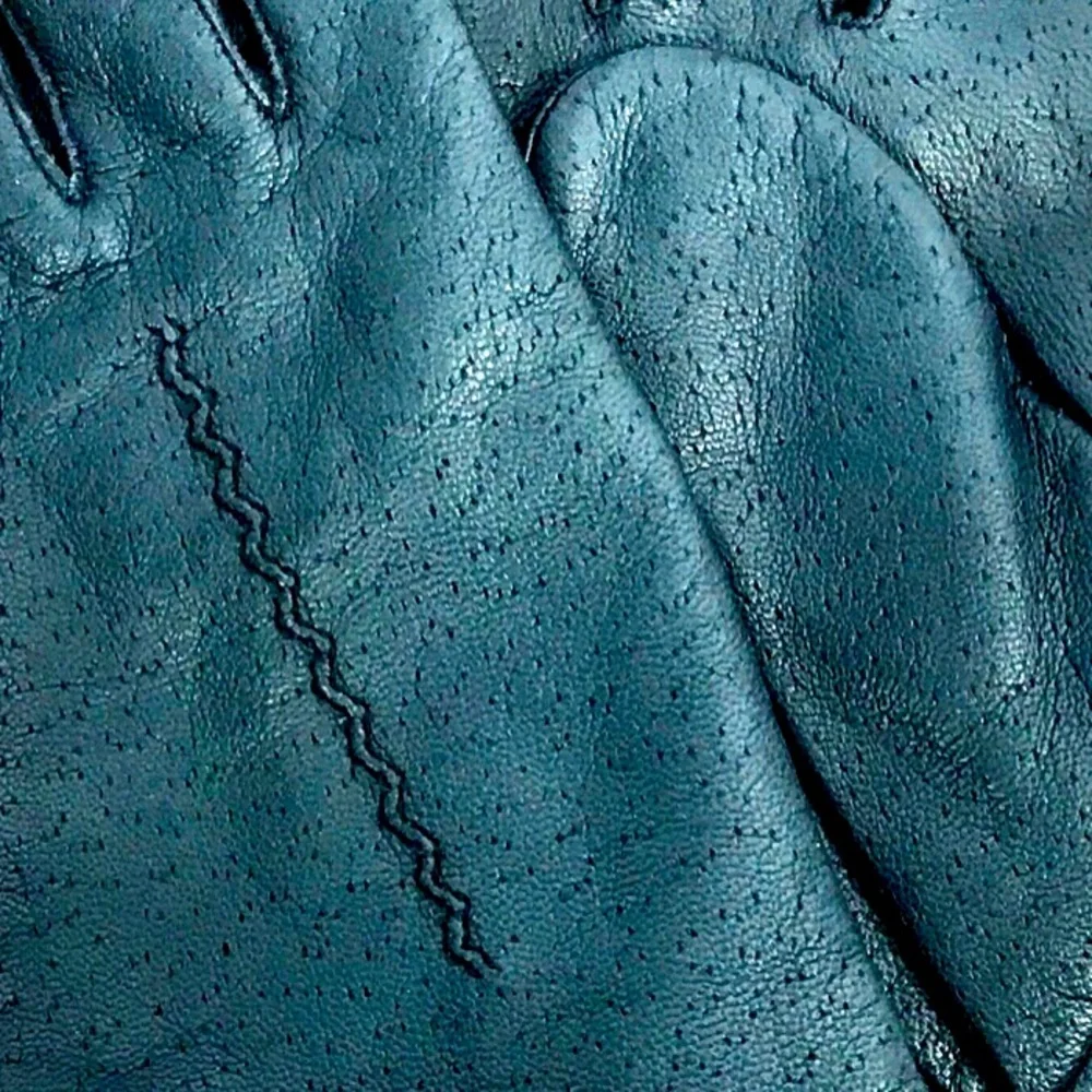 Fownes Womens Hand Crafted Perforated Leather Gloves 7 Blue Lined NWOT